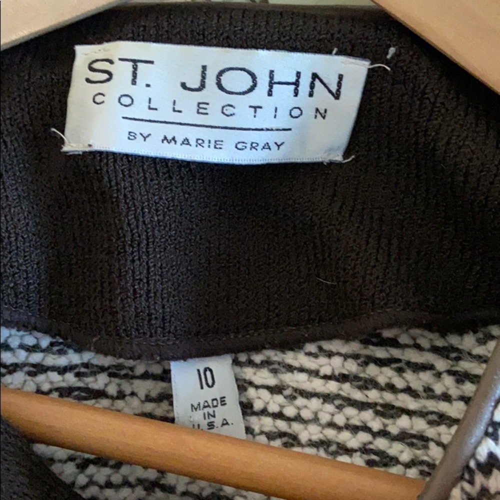 St John Tweed Boucle Knit Leather Trim Jacket Gold Buttons - Picture 4 of 6